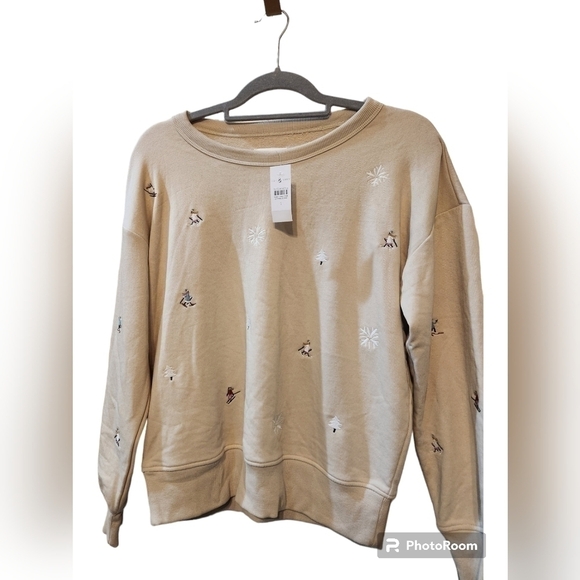 Lou & Grey Tops - LOU & GREY Winter embroidered sweatshirt S